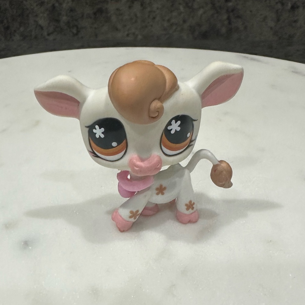 LPS #476 Cow Pink Bell 2007 AuthenticToy CollectorHasbro Figure LittlestPetShop - Picture 1 of 5